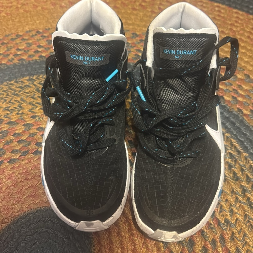Nike KD’s - Picture 3 of 4